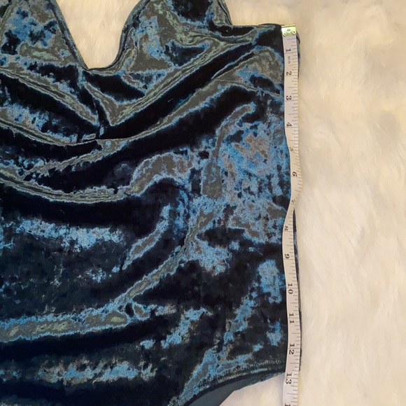 Forever 21+ Body suite 💚 - Picture 7 of 9